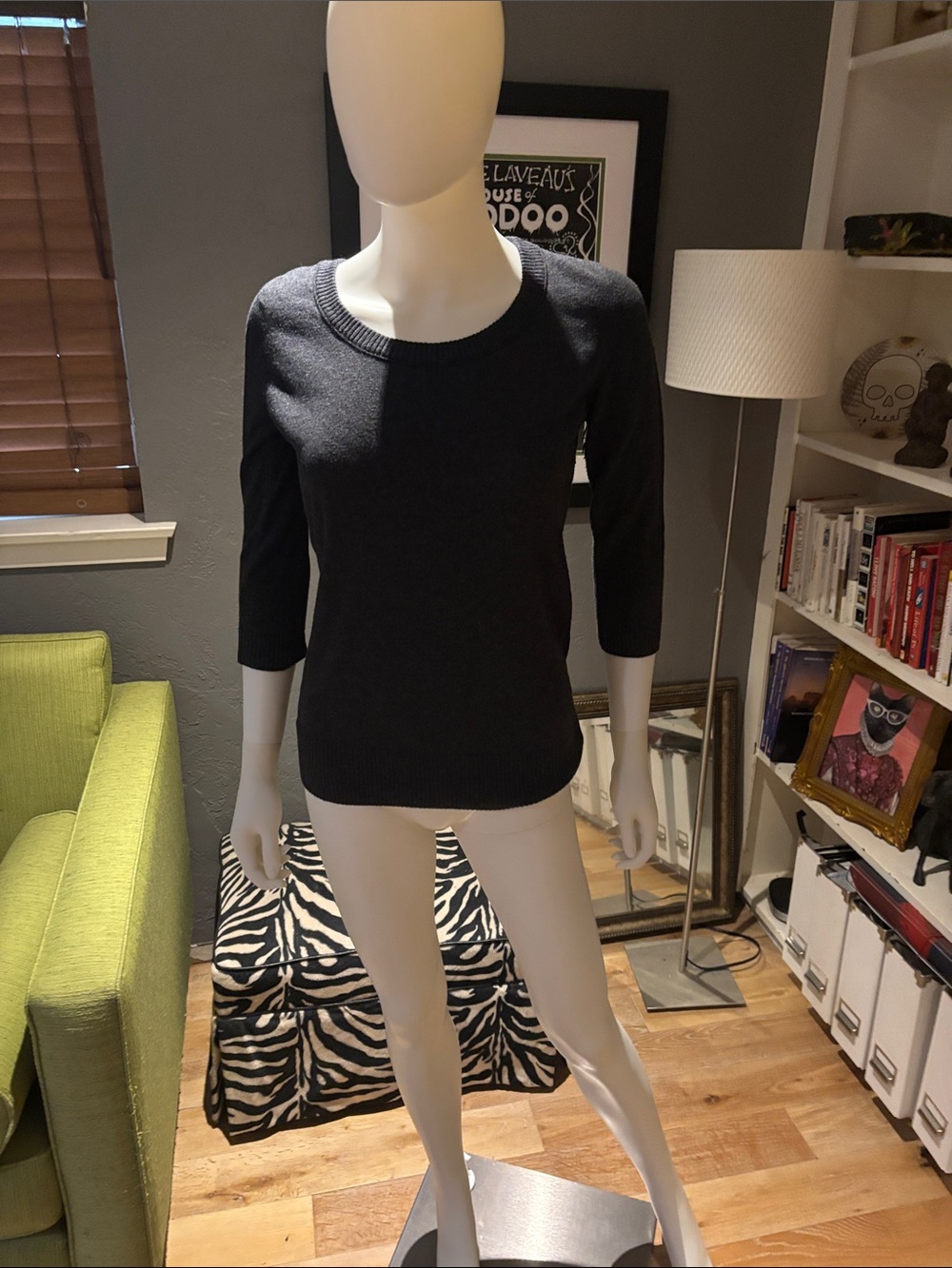 GAP Women's Charcoal Crewneck Sweater